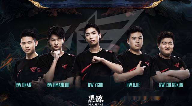 球羽毛球爱 球羽毛球爱